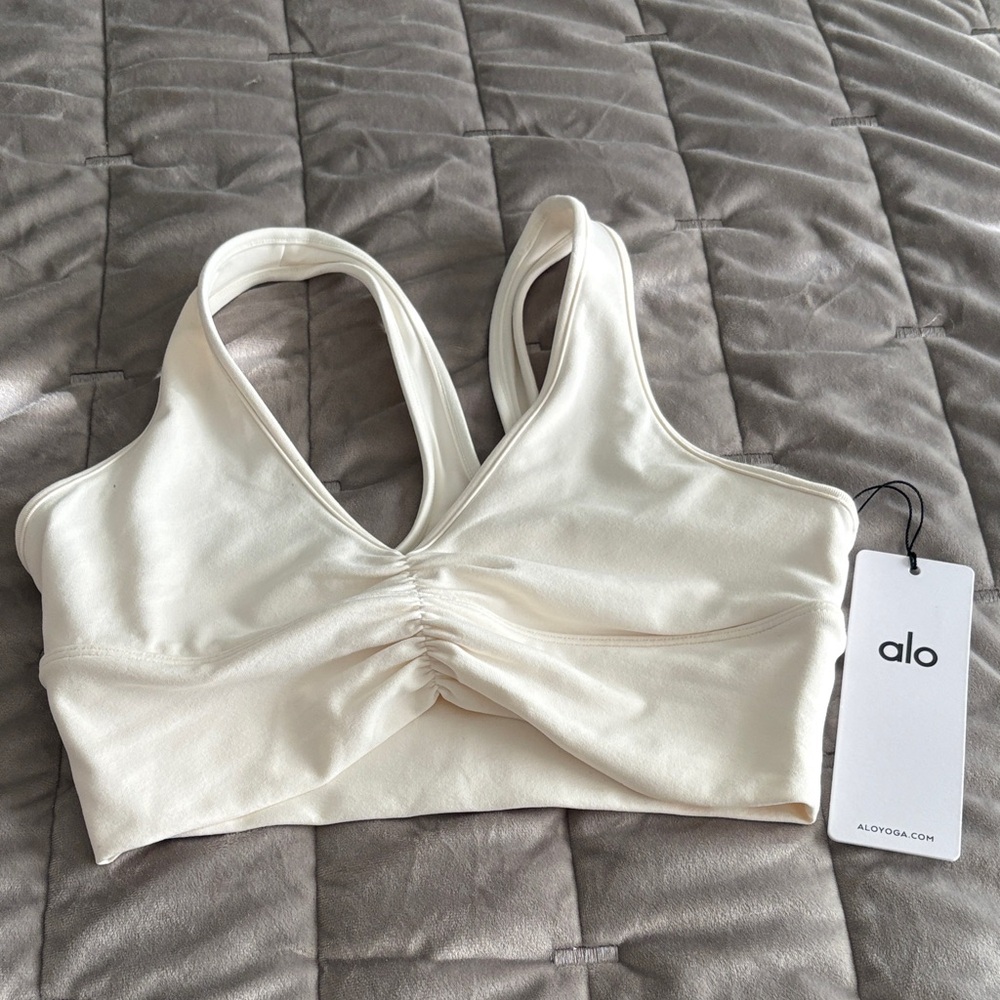 ALO Yoga Ivory Sports Bra